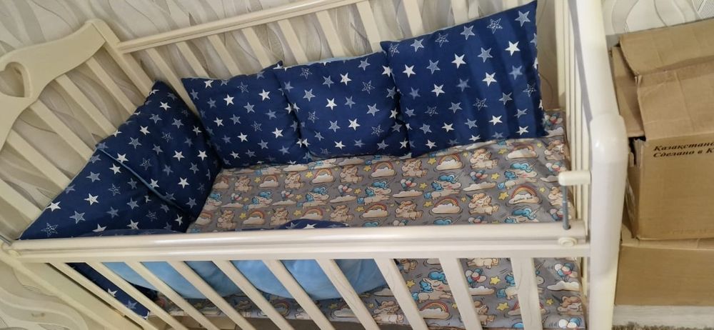 Детская кроватка
