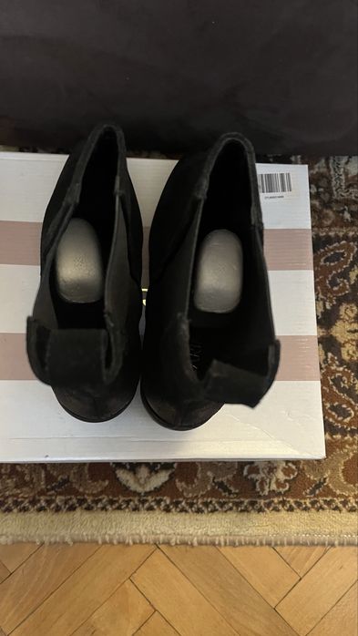 Дамски боти от естествен велур