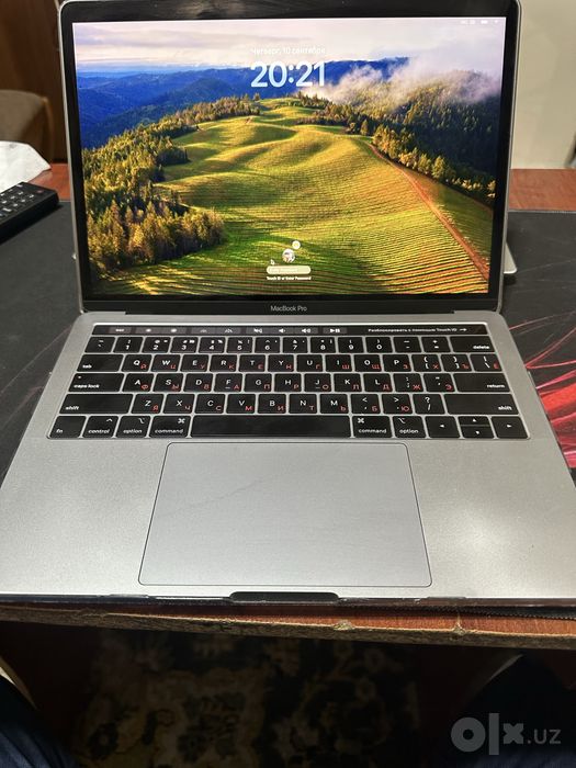 MacBook PRO 13-inch, 2019, Four Thunderbolt 3 ports