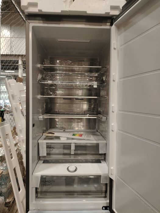 холодильника Samsung модель RB38C7B6D39