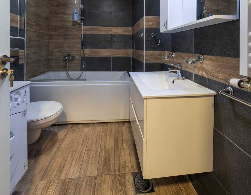 Дава се под наем Двустаен апартамент в Пловдив, Беломорски - 90 кв.м за 315 € - Снимка #2