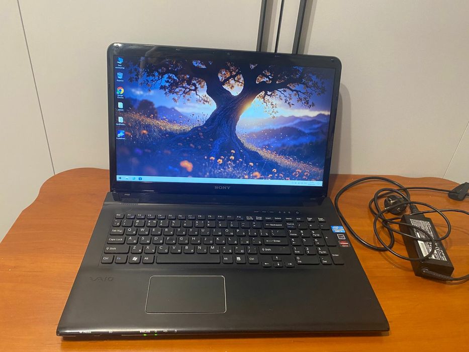 Sony Vaio/intel core i7/17.3"/ozu 16