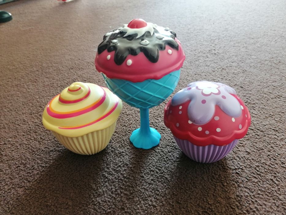 Păpuși cupcake mari