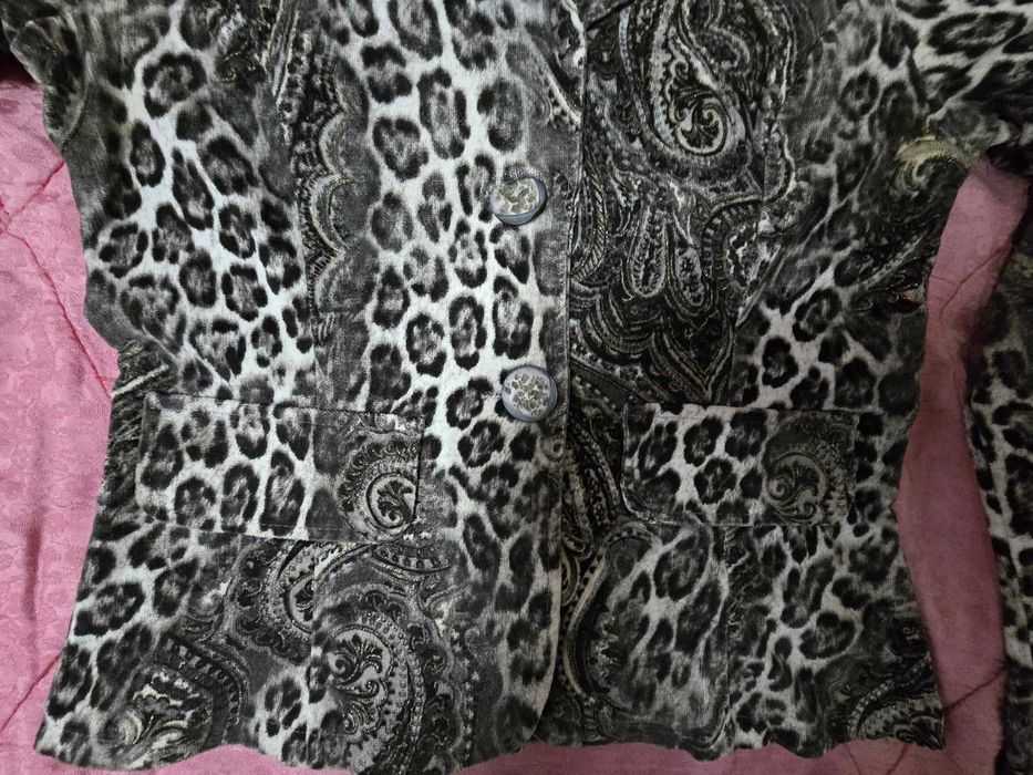 Дамско сако в леопардов принт