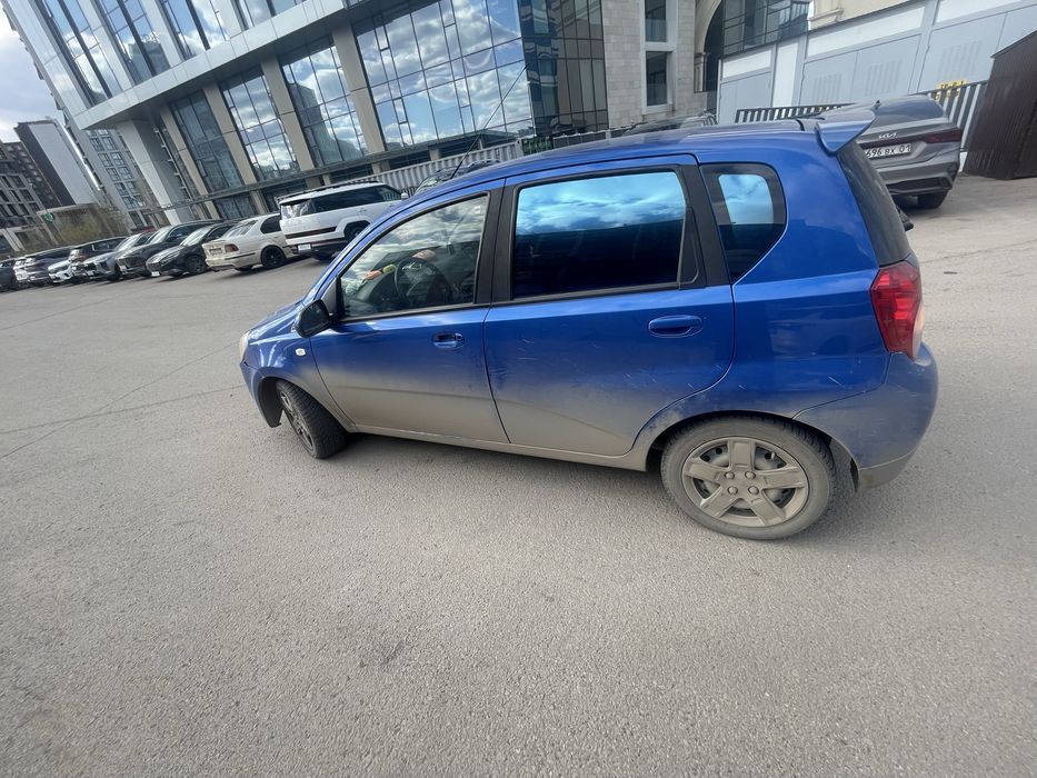 Chevrolet aveo хетчбек