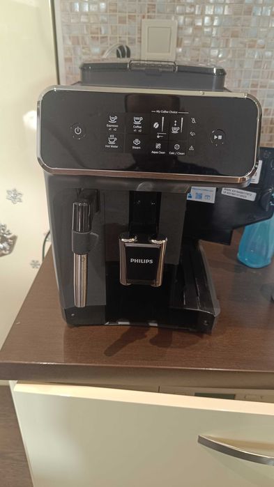 Кафемашина PHILIPS EP2224/10. Като нова.