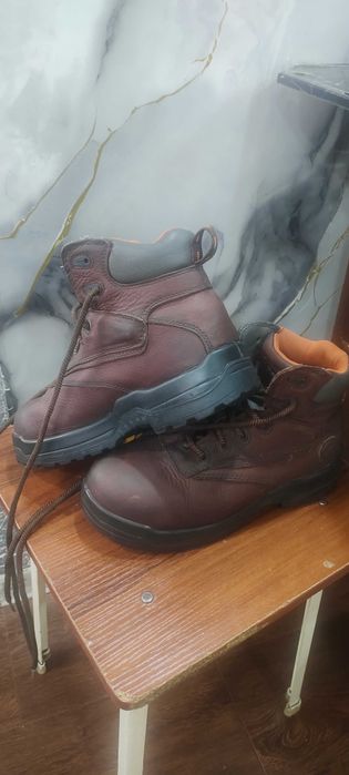 Продам Ботинки спец обувь