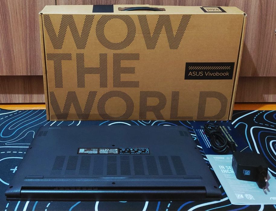 Asus VivoBook Go 16 JetBLACK!