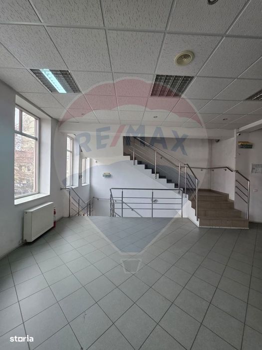 Cladire comerciala de vanzare in centrul Mediasului