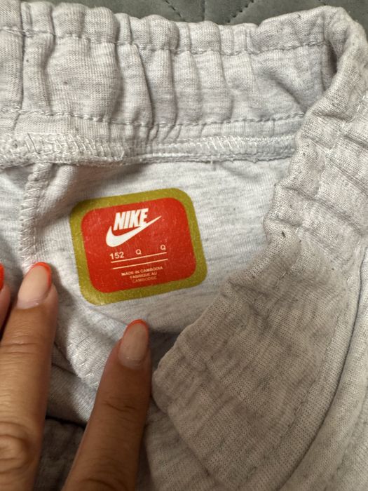 Детски екип nike tech размер 152