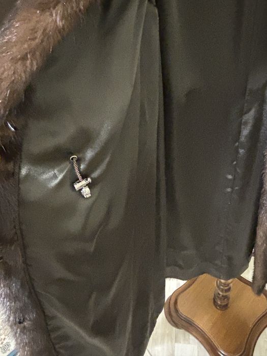 Продам шубу норковую