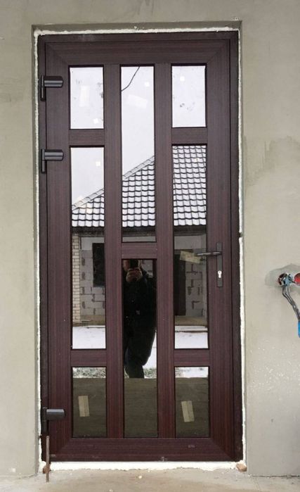 Akfa rom, eshik yasash xizmati.