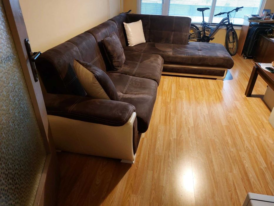 Разтегателен диван