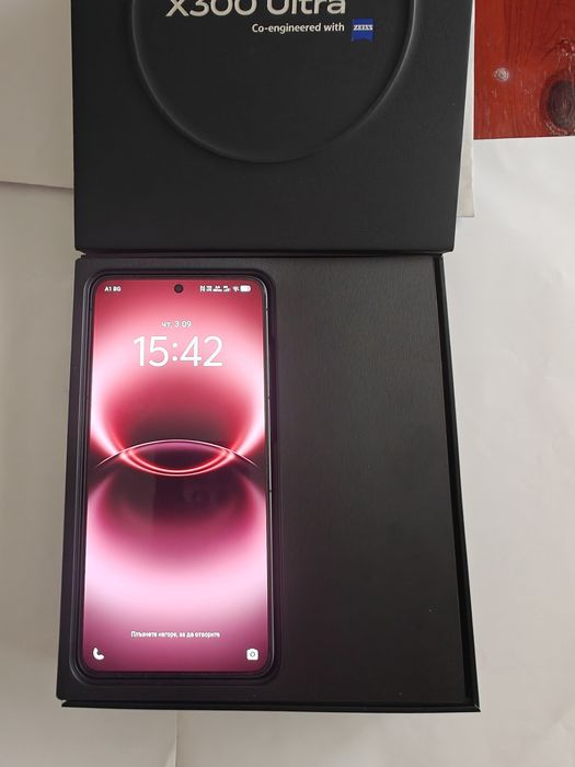 Vivo x 300 ultra global version  512/16