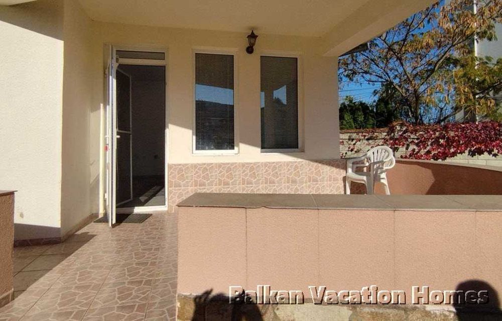 Къща до морето до Албена