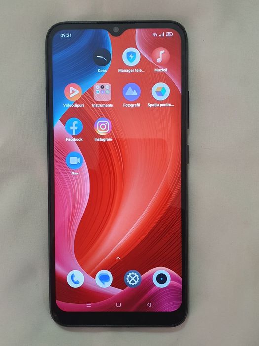 Tel. Realme C21.