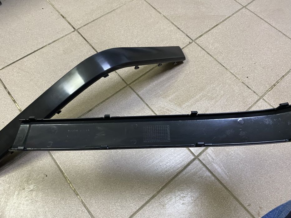 Молдинг накладка бампера переднего BMW 5 E34