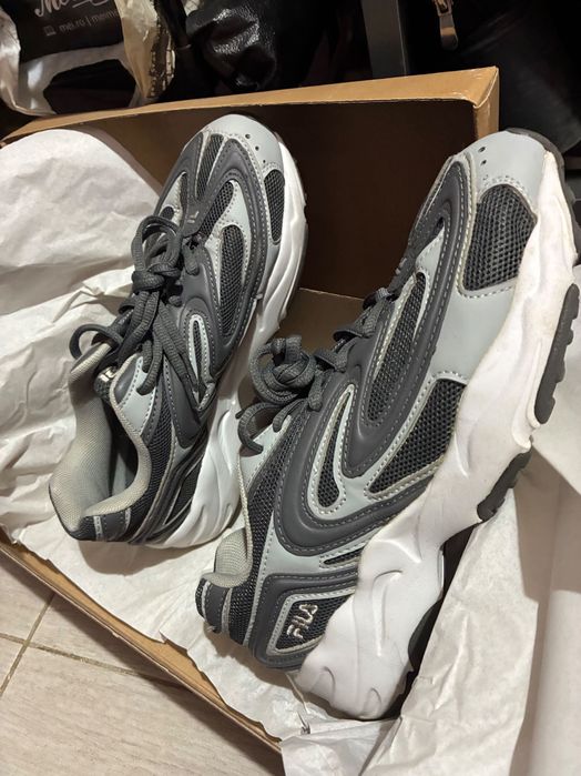 FILA маратонки НОВИ