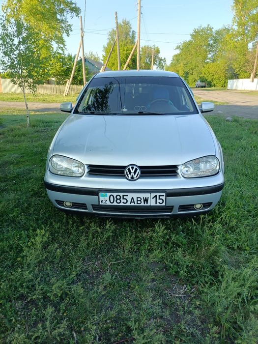 Продам машину Volkswagen Golf b4