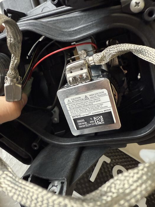 Фар десен VW Golf 7 Голф 7 оборудван с ксенон крушка