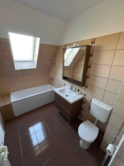 De Inchiriat apartament 2 camere decomandate + balcon + parcare  - Iris, Str. Silvaniei