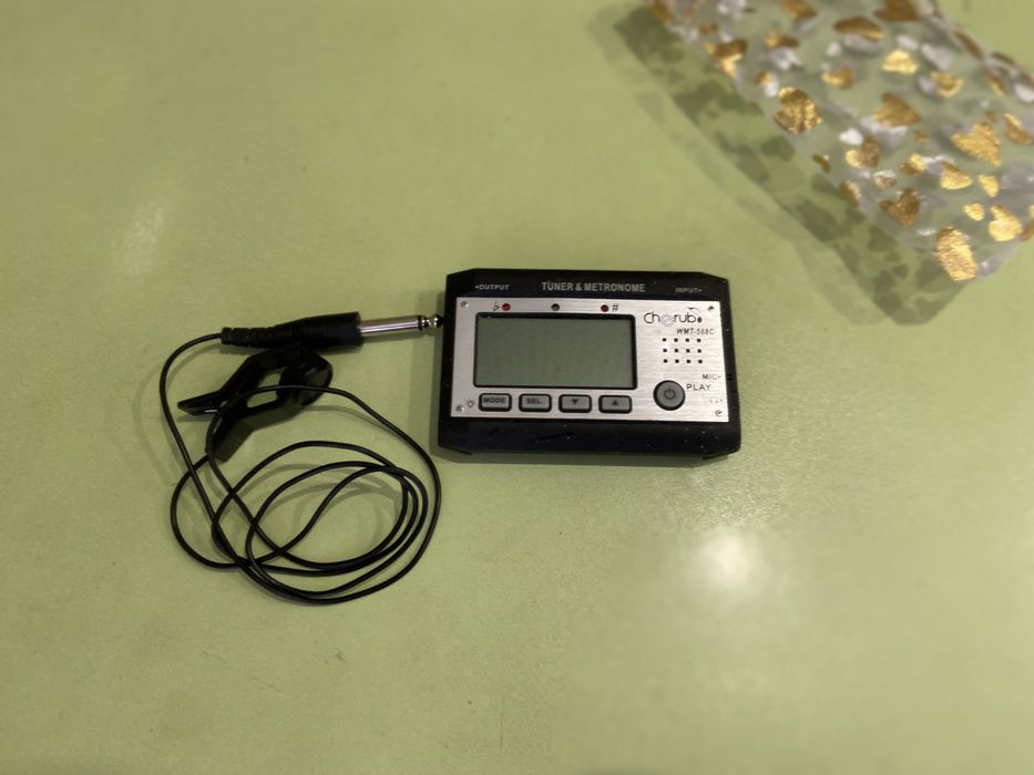 Метроном и тюнер для скрипки