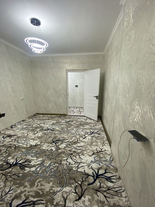 Sergeli 5a 2 xona 4 etaj 45 kvadrat metro Sergeli oldida