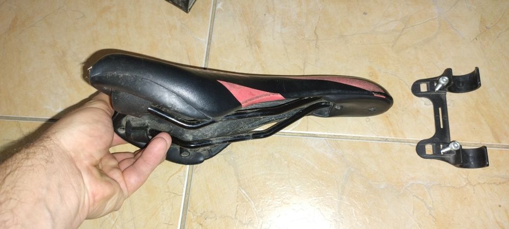 Седалка,степента и ръкохватки (дръжки) за велосипед