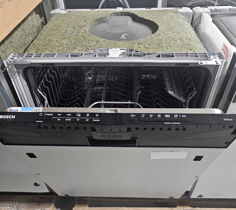 Bosch SMV2ITX18E е напълно вградена съдомиялна машина 60 см от серия Bosch Serie 2