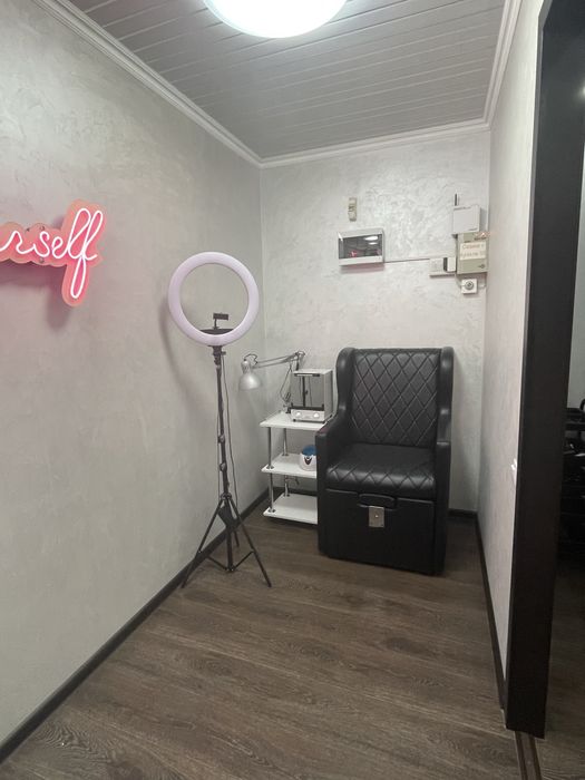 Сдаю салон в аренду