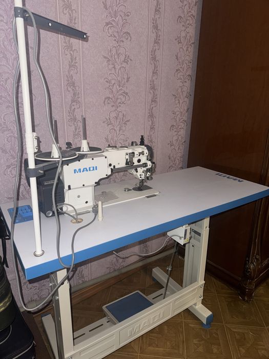 Швейная машина MAQI