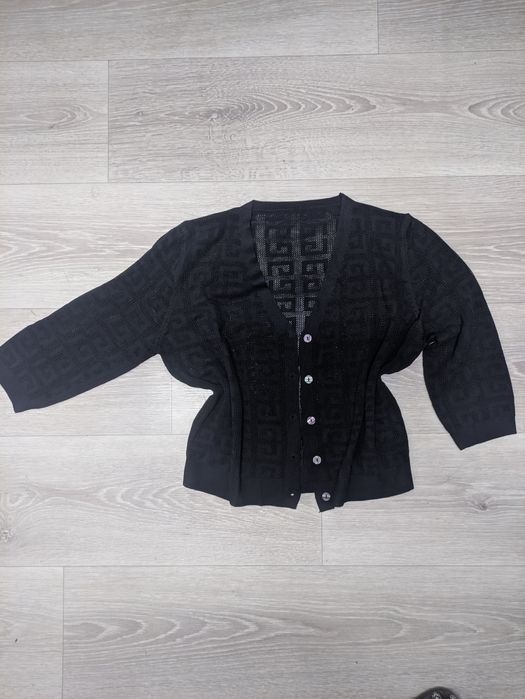 Кофточки накидки с пуговицами  S/M