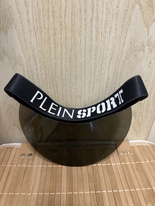 PLEIN SPORT козирка лятна