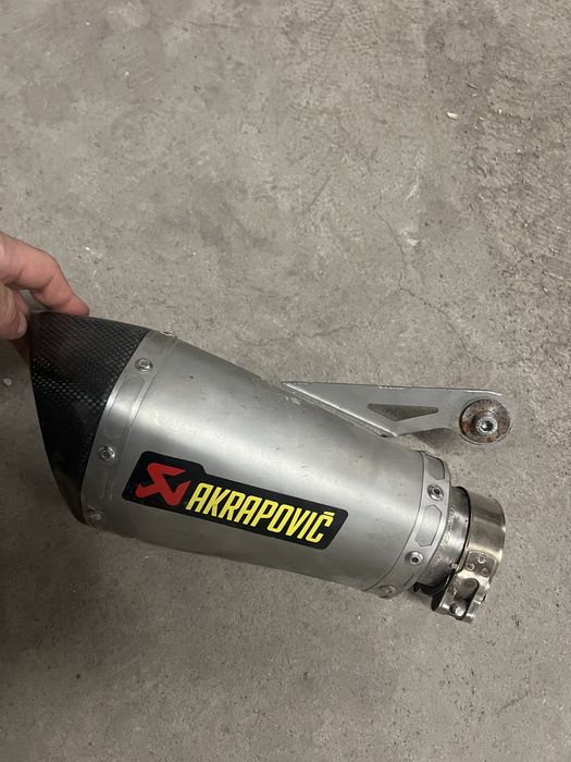 Крайно гърне за пистов мотор