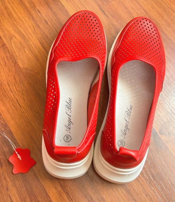 Mocasini rosii piele