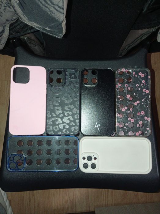 Huse iPhone 13 ProMax,O husă Pret - 50 Lei sau Două la 100 de Lei.