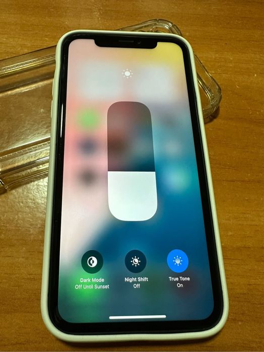 Vand IPhone xR black