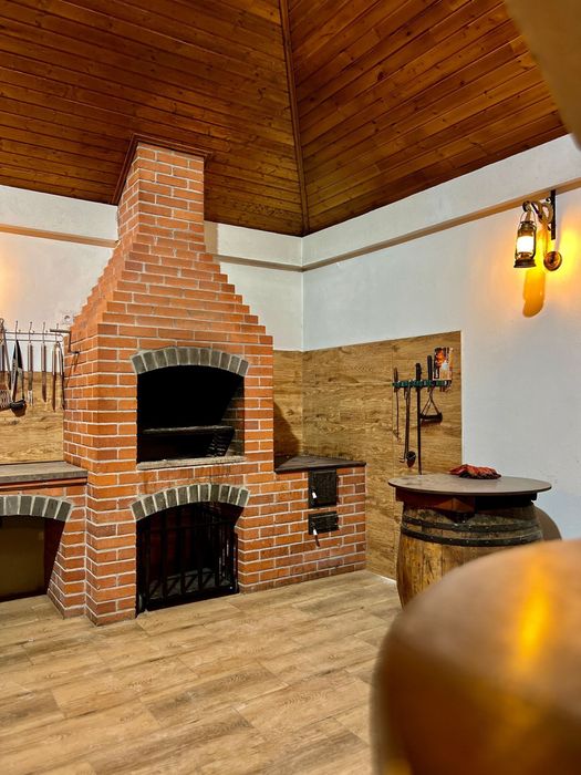 Cabană de închiriat/ Casă de vacanță AVI HOUSE Valea Avrigului.