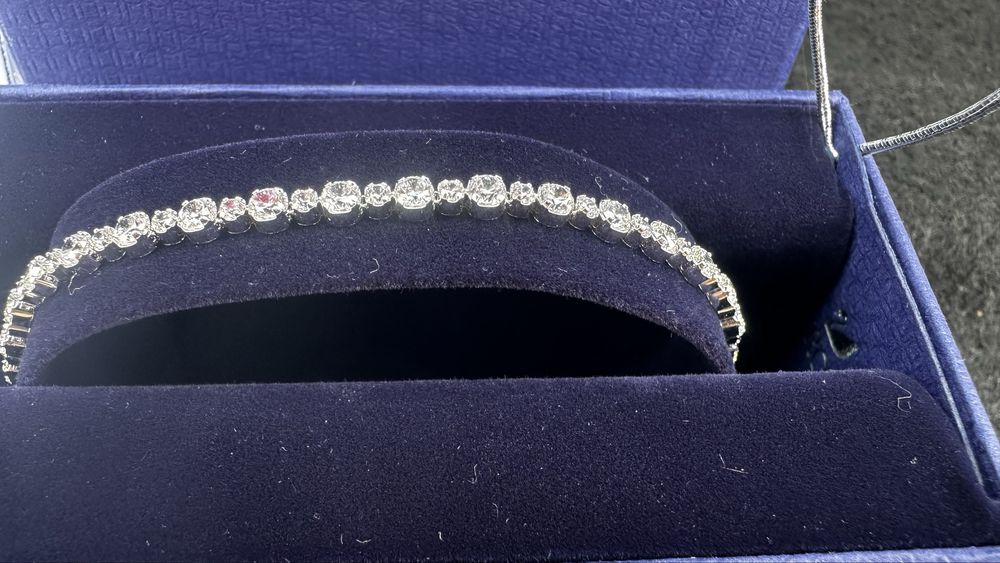 ГРИВНА с камъни Сваровски - Swarovski