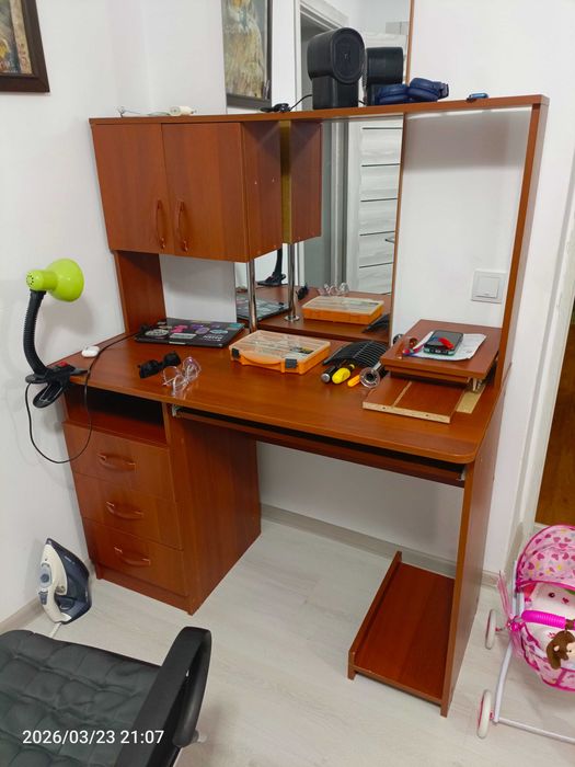 Стол компьютерный