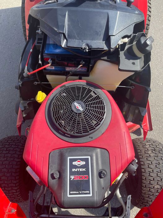 Tractoras de tuns iarba Solo Stihl