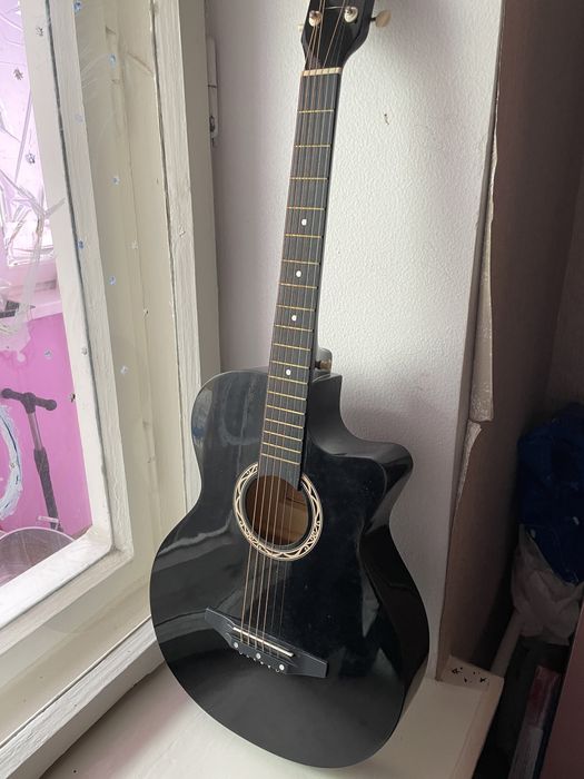 Новая, акустическая гитара с чехлом