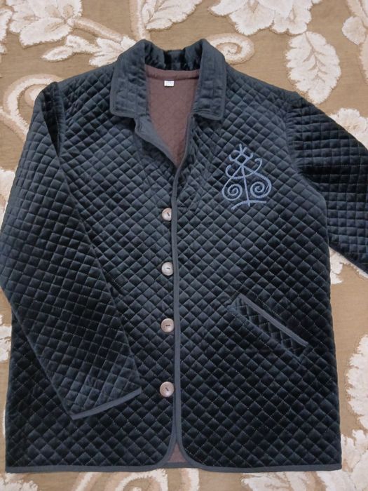 Пиджак стеганый НОВЫЙ добротный 50р