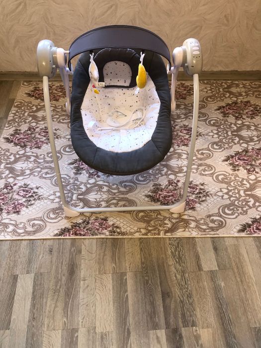 Бебешка люлка на батерии
