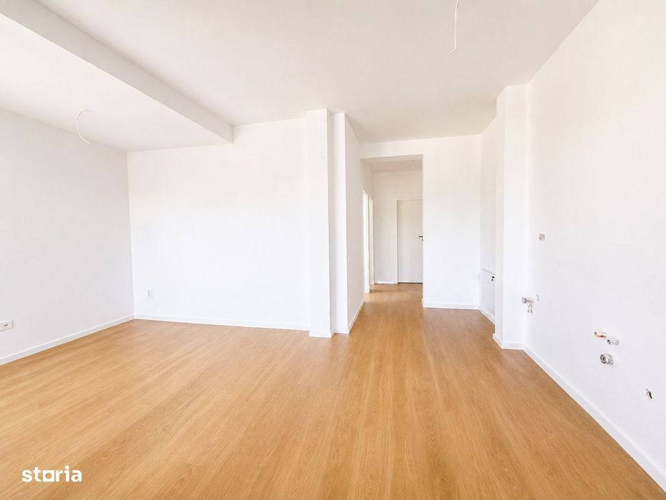 De vânzare apartament 3 camere bloc tip butiq