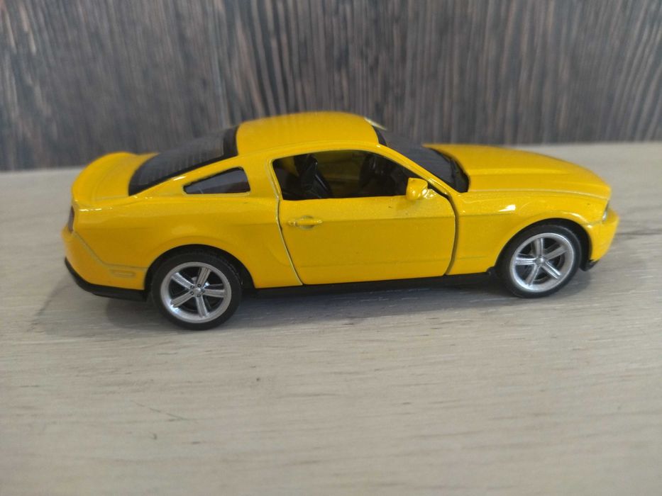 Метална количка Ford Mustang GT !!!