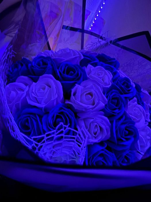 Buchete/aranjamente cu trandafiri din sapun