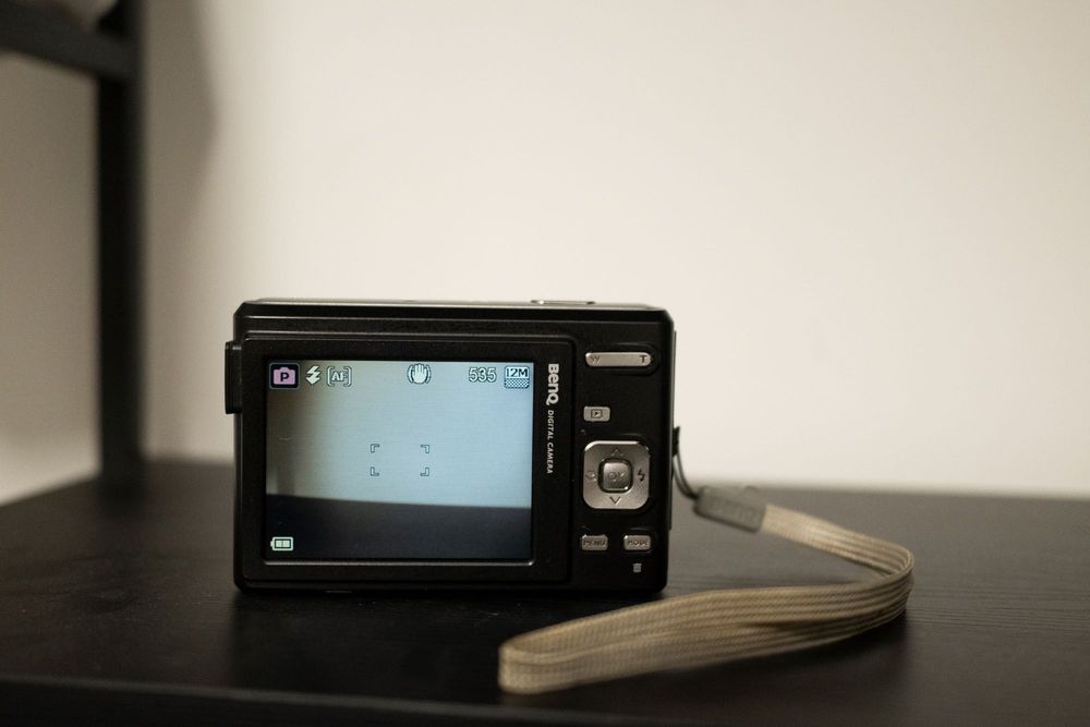 BENQ Digital Camera - DC CI220