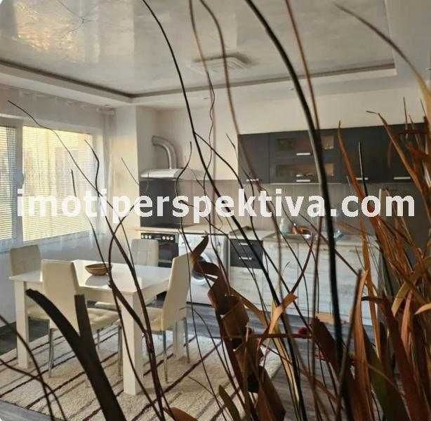 Продава се Двустаен апартамент в Пловдив, Кючук Париж - 63 кв.м за 2105 €/кв.м - Снимка #2