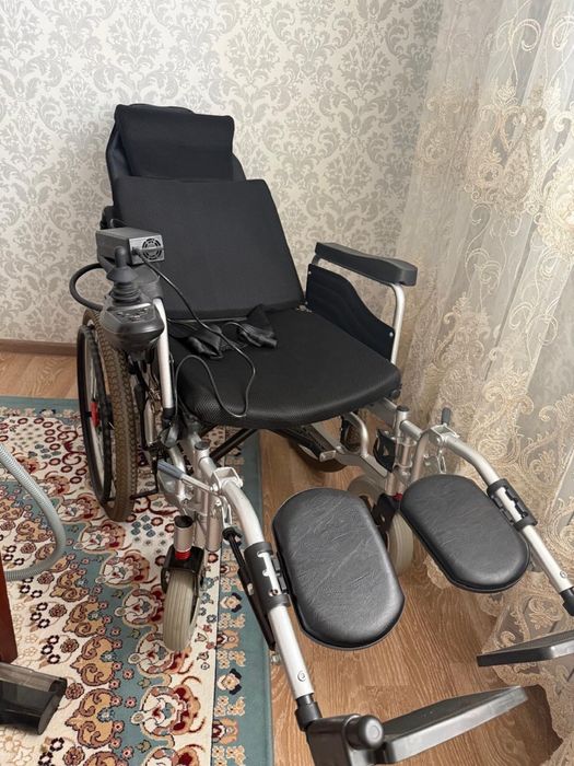 Продам электрическую коляску